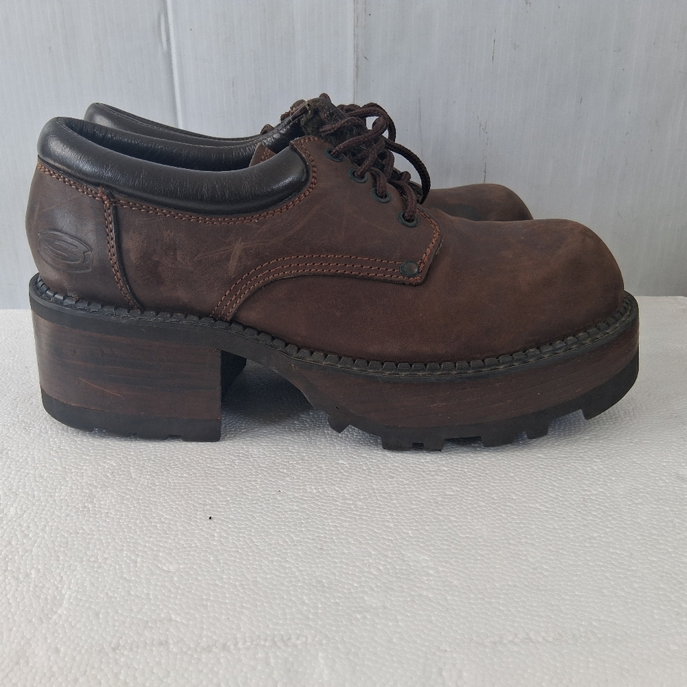 VTG Skechers Brown Women's Lace-Up Platform Heels